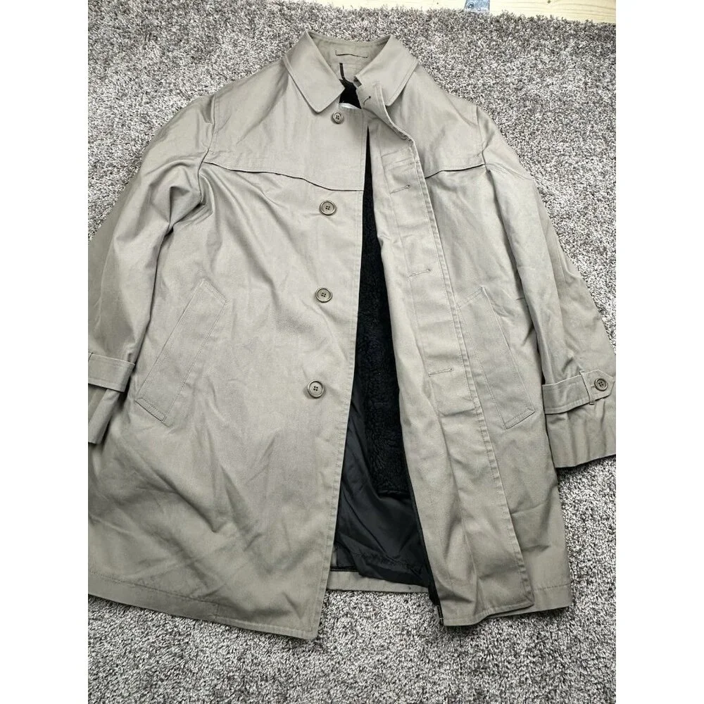 Vintage Khaki London Fog Men's Trench coat Double Breasted 44‎ R USA Matrix